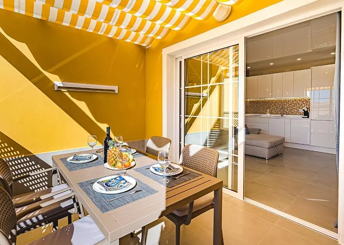 Orlando Comfort And Sunny Daire Costa Adeje